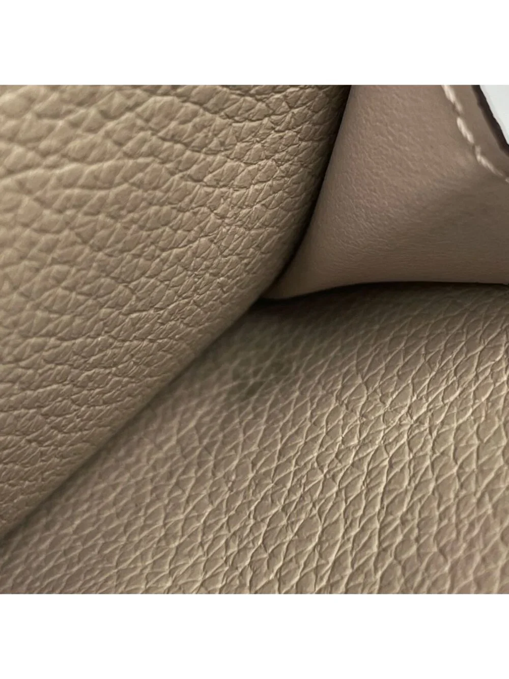 Louis Vuitton Portefeuille Lock Mini Trifold Wallet Calfskin Greige